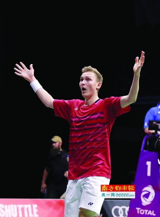 德国队轻取日本队，安赛龙带队取胜