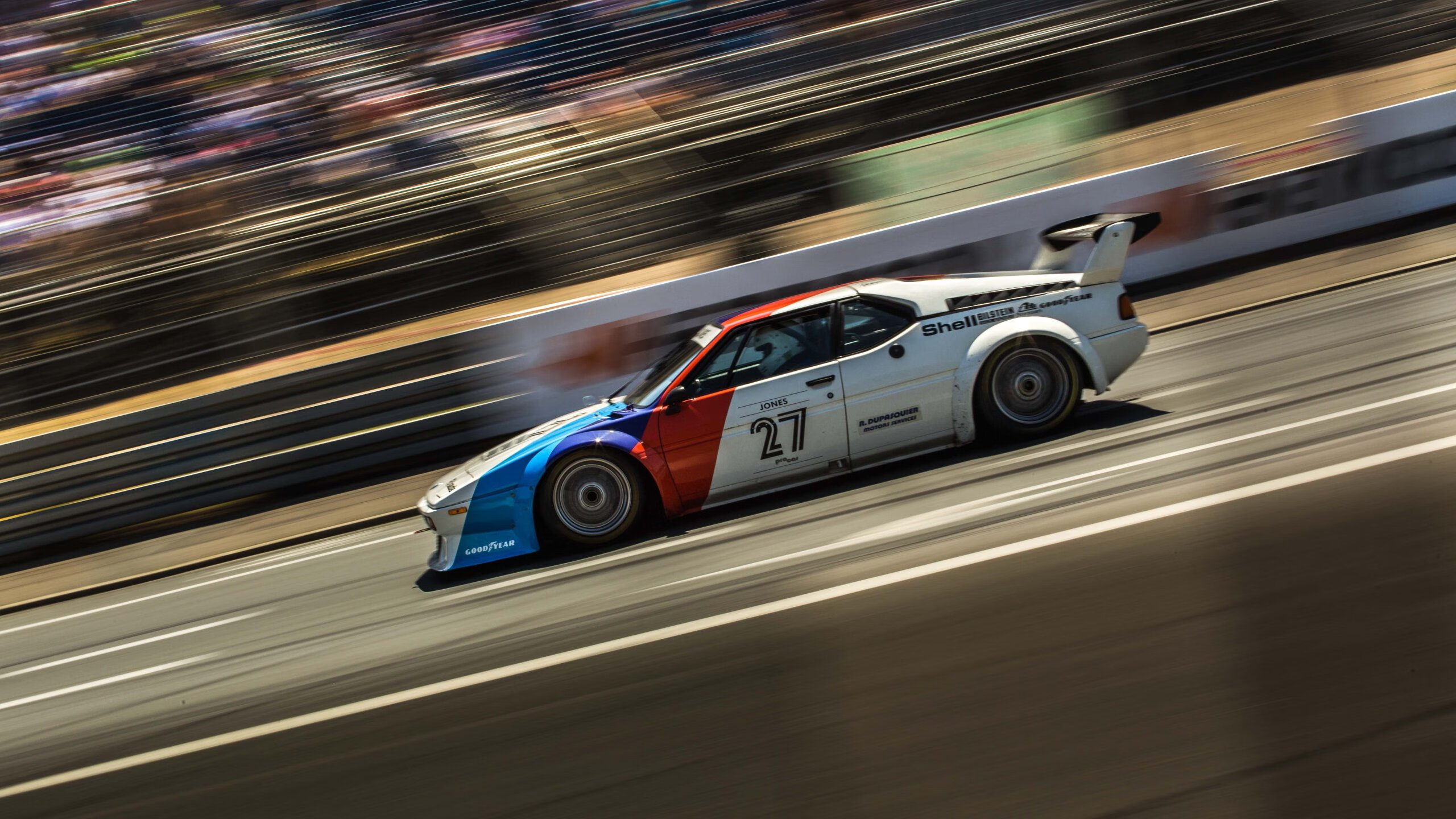 窒息攻防！雷霆末节19-5攻击波锁定胜局，霍勒迪变身冷面杀手